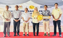 Majlis Penyerahan Projek Tawaran Semula Penyiapan Baki Kerja Bagi Projek Membina Bengkel Terbuka Bahagian Teknologi Rekabentuk Produk Industri
